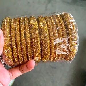 Good bangles 2.6 size